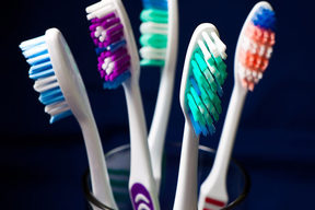 یک مسواک خوب چه ویژگی هایی دارد؟