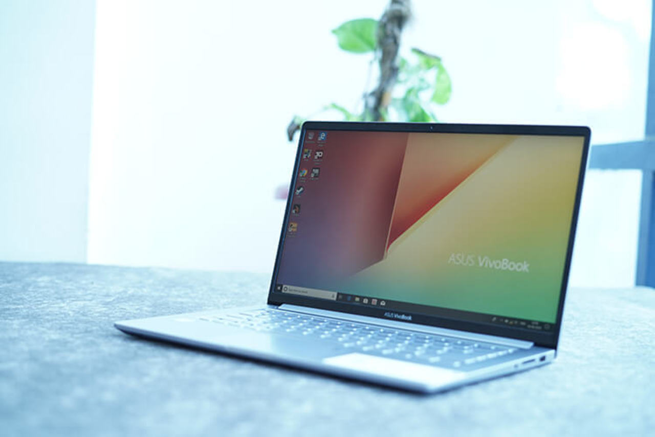 بررسی لپ تاپ Asus Vivobook 14 X403: عملکردی خوب با باتری بی نظیر