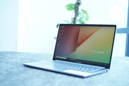 بررسی لپ تاپ Asus Vivobook 14 X403: عملکردی خوب با باتری بی نظیر