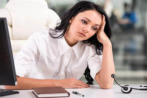 5 دلیل اینکه چرا همیشه احساس خستگی می‌کنید