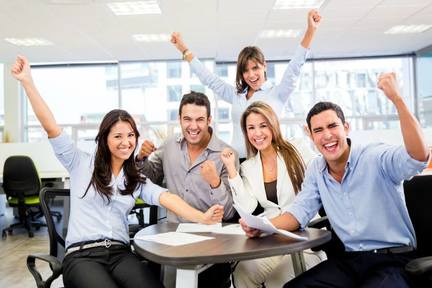 شاد بودن در محیط کار