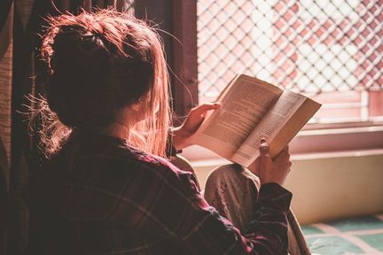 چرا باید در فصل پاییز کتاب بخوانیم؟
