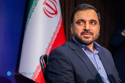 وزیر ارتباطات اعضای جدید کمیسیون تنظیم مقررات ارتباطات را منصوب کرد