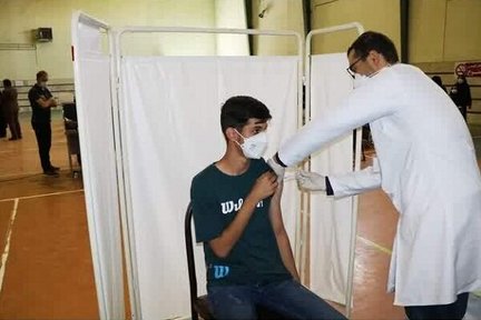 کدام دانش آموزان باید دوز یادآور تزریق کنند