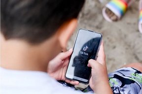 سناتور آمریکایی خواستار ممنوعیت تیک تاک در کل کشور شد